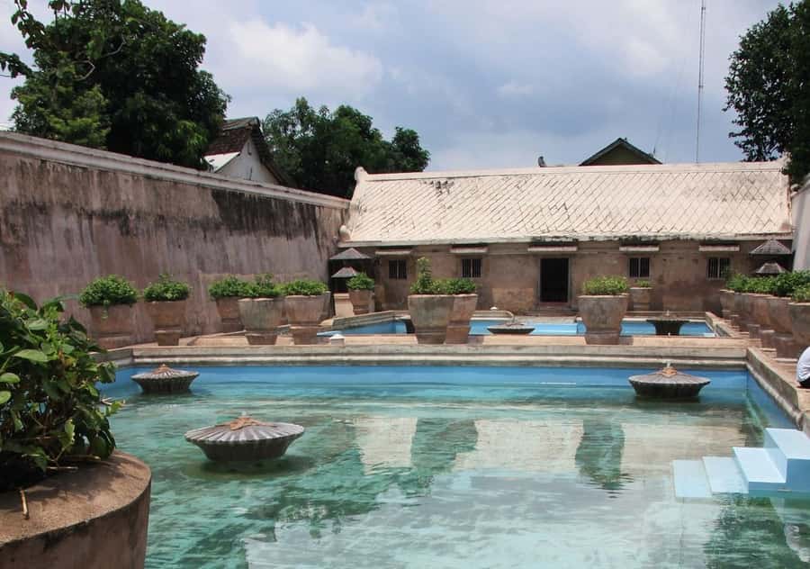 Sultan Palace, Prambanan Temple and Water Castle Guide Tour - Why this day works for a first visit to Yogyakarta