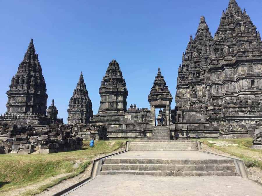 Sultan Palace, Prambanan Temple and Water Castle Guide Tour - Should you book it?