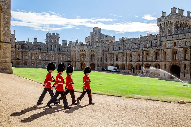 Summer Special: Buckingham Palace & Windsor Castle Tour - Windsor Castle, three hours of royal history