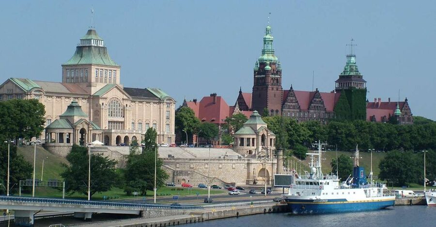 Szczecin Pomeranian Dukes’ Castle Exterior Private Tour - The private guide makes the difference