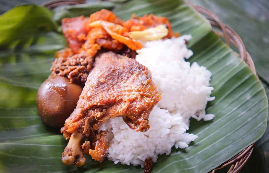 Taman sari water castle, sultan palace & local food tasting - What the $32 price really covers