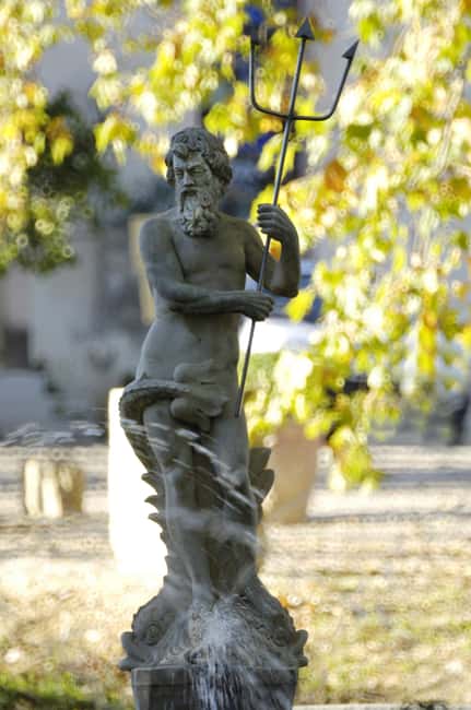 Tasting tour : The secrets of the vineyard Chateau Capion - The gardens and vineyard trail add real value