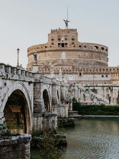 The Best View of Rome: Castle Visit and Gelato - Entering with the skip-the-line ticket