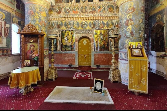 The Real Dracula's Castle in Targoviste, Winery and Dracula' Tomb - Climbing Chindia Tower for the court panorama