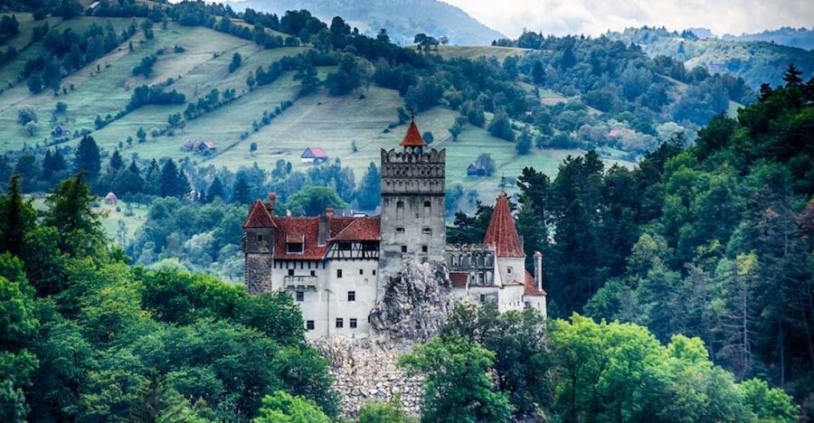 Three Castles in Transylvania Day Trip from Bucharest - The guide can make or break the day