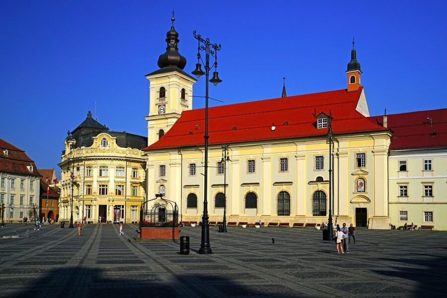 Timisoara Dream Tours: Trip to Hunedoara Castle and to Sibiu - What the day feels like in practice