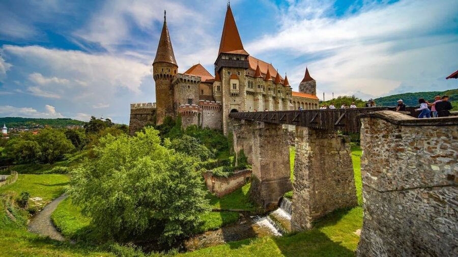 Timisoara Dream Tours: Trip to Hunedoara Castle and to Sibiu - Who should book this trip?