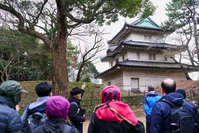 Tokyo Castle & Imperial PalaceーShogun Walking Tour - Sakurada Tatsumi Yagura and the First Look at the Defenses