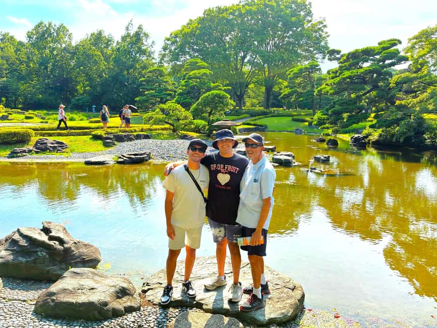 Tokyo: Edo Castle Ruins & Imperial Palace East Garden Tour - What this Edo Castle tour actually shows you