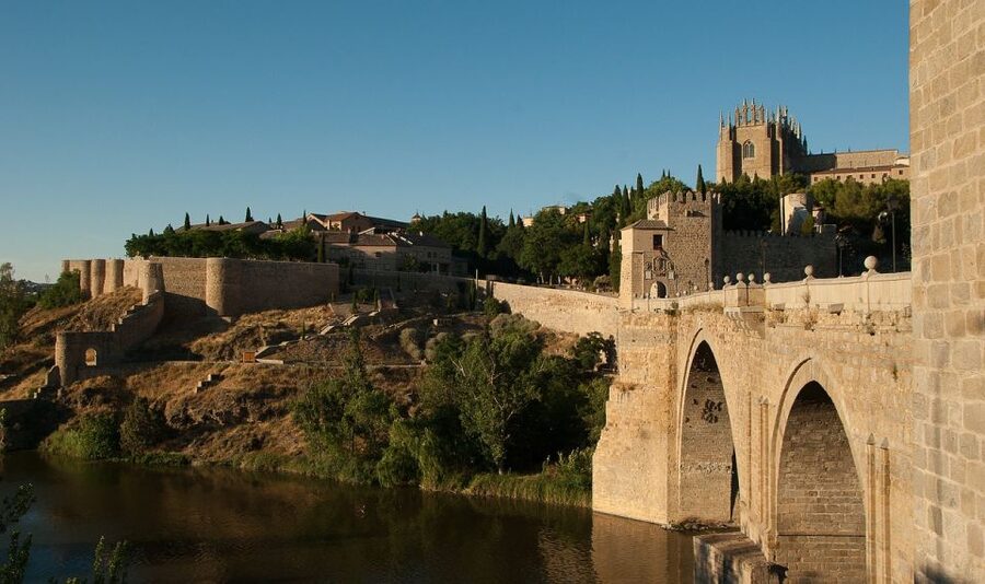 Toledo Complete with Alcazar and Cathedral - Inside the Alcázar and Army Museum