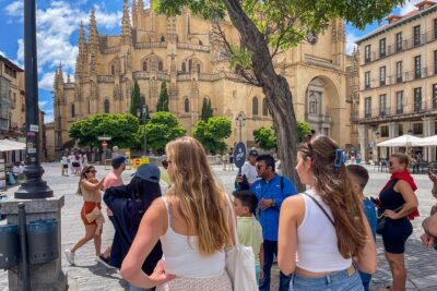 Toledo & Segovia Tour with Cathedral and Alcazar Tickets & Lunch