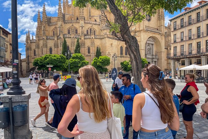Toledo & Segovia Tour with Cathedral and Alcazar Tickets & Lunch - Segovia opens with a Roman aqueduct