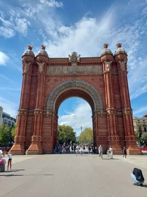 Tour of Barceloneta and the Citadel Park - Key points at a glance