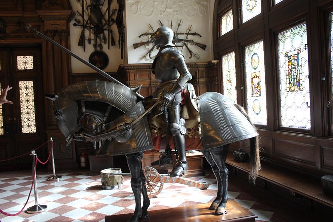 Tour of the 3 Castles: Bran, Rasnov and Peles in Spanish (native Spanish guide). - What the $156.20 price really buys