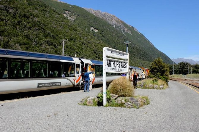 TranzAlpine Train, Arthur's Pass and Castle Hill Day Trip - Kura Tawhiti and Castle Hill’s limestone formations