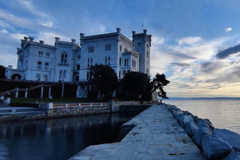 Trieste: Miramare Castle & Museum Entry Ticket & Audio App - Why Miramare’s seaside setting matters