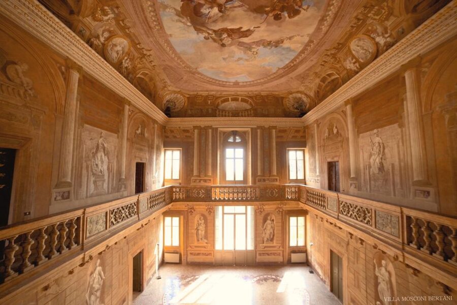 Valpolicella: Amarone Chateau Guided Tour and Wine Tasting - Why Amarone makes this visit different
