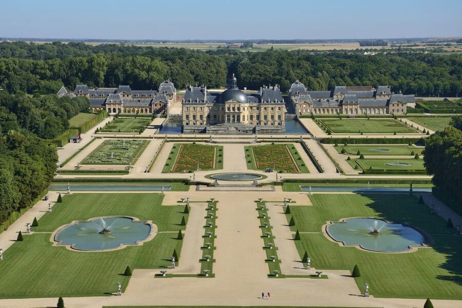 Vaux le Vicomte Chateau Entry Ticket and Chateaubus Transfer - Getting There From Paris Gare de Lyon