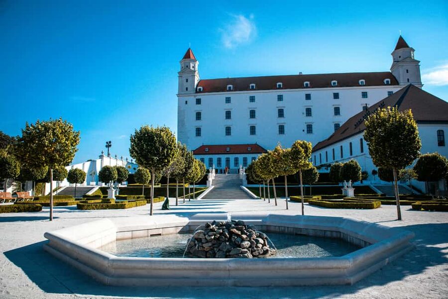 Vienna: Guided Bratislava & Devín Castle Tour via Hainburg - Three hours to eat and explore Bratislava