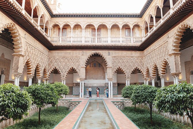 VIP Guided Seville Alcazar Pre-Opening, Cathedral & Old Town - Seville Cathedral and Columbus’s tomb