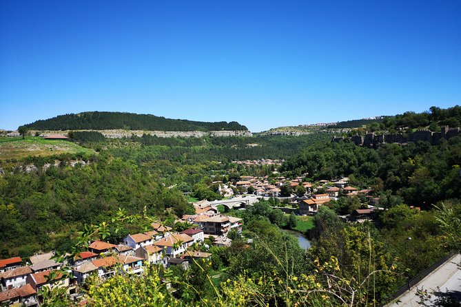 Visit Bulgaria - Veliko Tarnovo Medieval Fortress - Private tour from Bucharest - Lunch in Veliko Tarnovo, with room for local dishes