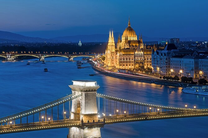 Walking tour in the Buda Castle incl. Fisherman's Bastion - Why Buda Castle makes a smart first walk