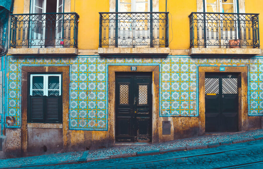 Walking Tour Small Group Lisbon + S. Jorge Castle Tickets - Why this three-hour walk works well in Lisbon