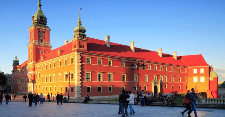 Warsaw: Skip-the-Line Royal Castle Guided Tour - Inside the Royal Castle’s apartments and halls