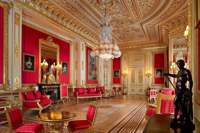 Windsor Castle Half Day Trip from London by Luxury Coach - Making the most of roughly three hours inside