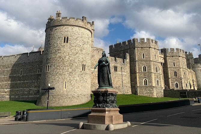 Windsor Castle Half Day Trip from London by Luxury Coach - The morning ride from Earl’s Court