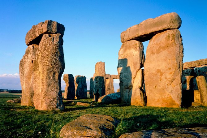 Windsor Castle, Stonehenge & Bath Private Car Tour from London - Stonehenge: Ancient Stones, Modern Explanations