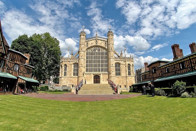 Windsor Castle, Stonehenge & Oxford Private Car Tour from London - Who should book this day