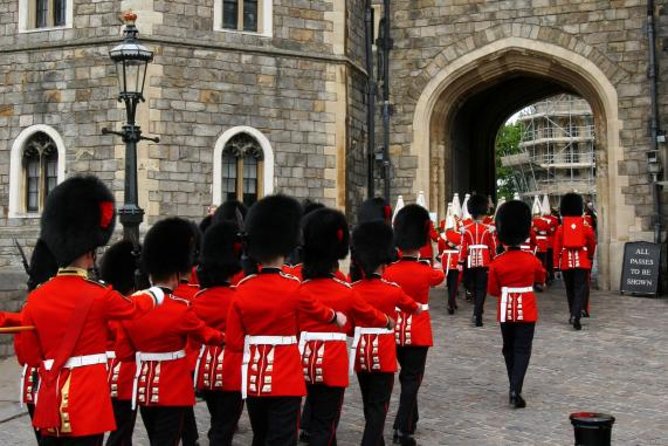 Windsor Castle Tour from London with Transportation & Audio Guide - Windsor Castle gives you a lot to see in a short visit