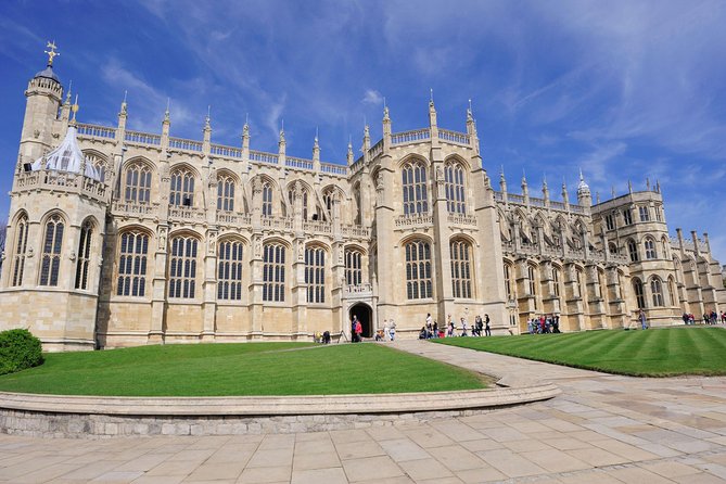 Windsor Castle Tour from London with Transportation & Audio Guide - Inside the State Apartments and royal art