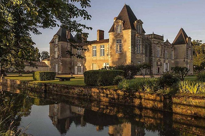 Wine Tour of Mèdoc : Châteaux, Tastings and WSET Guide - Who should book this experience
