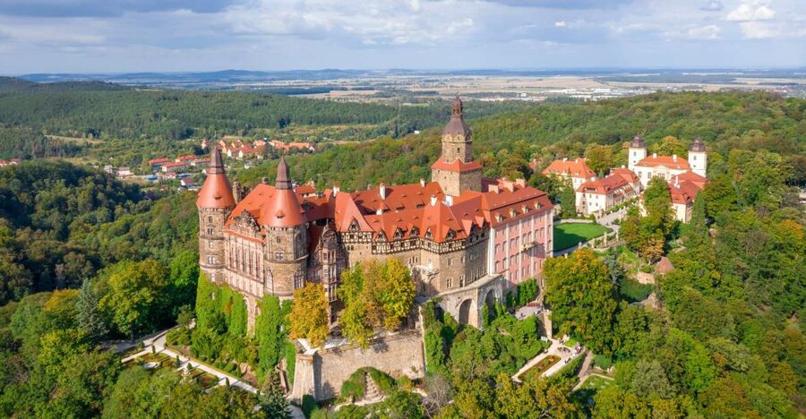 Wroclaw: Lower Silesia, Ksiaz Castle & Church of Peace Tour - Książ Castle on its rocky perch